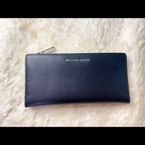 Michael Kors slim wallet with card holder